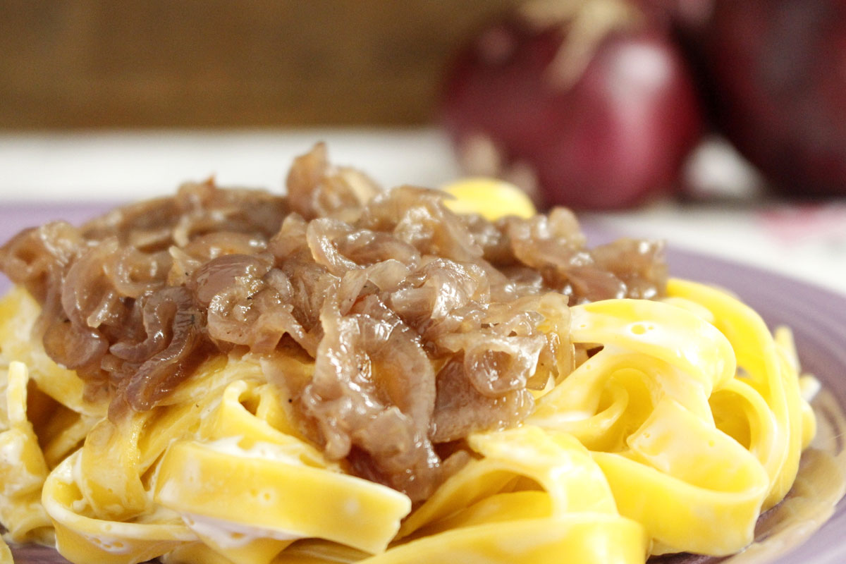 How to make the fettuccine pasta with Tropea’s onion