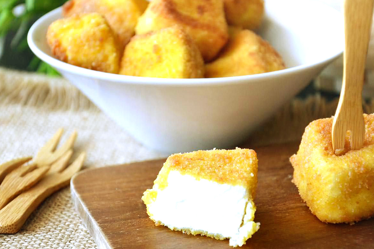 Calabrian recipes: breaded and fried ricotta cheese