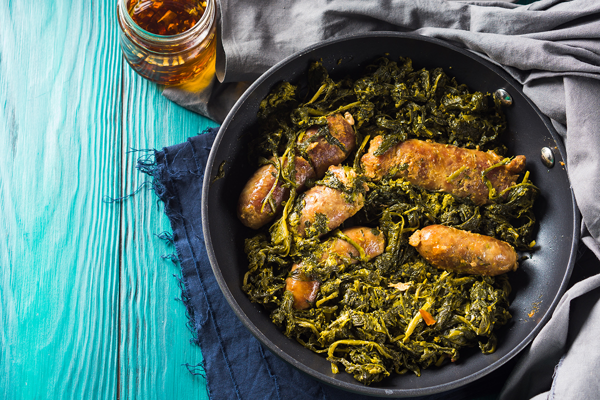 Turnip greens and sausage: the Calabrian recipe