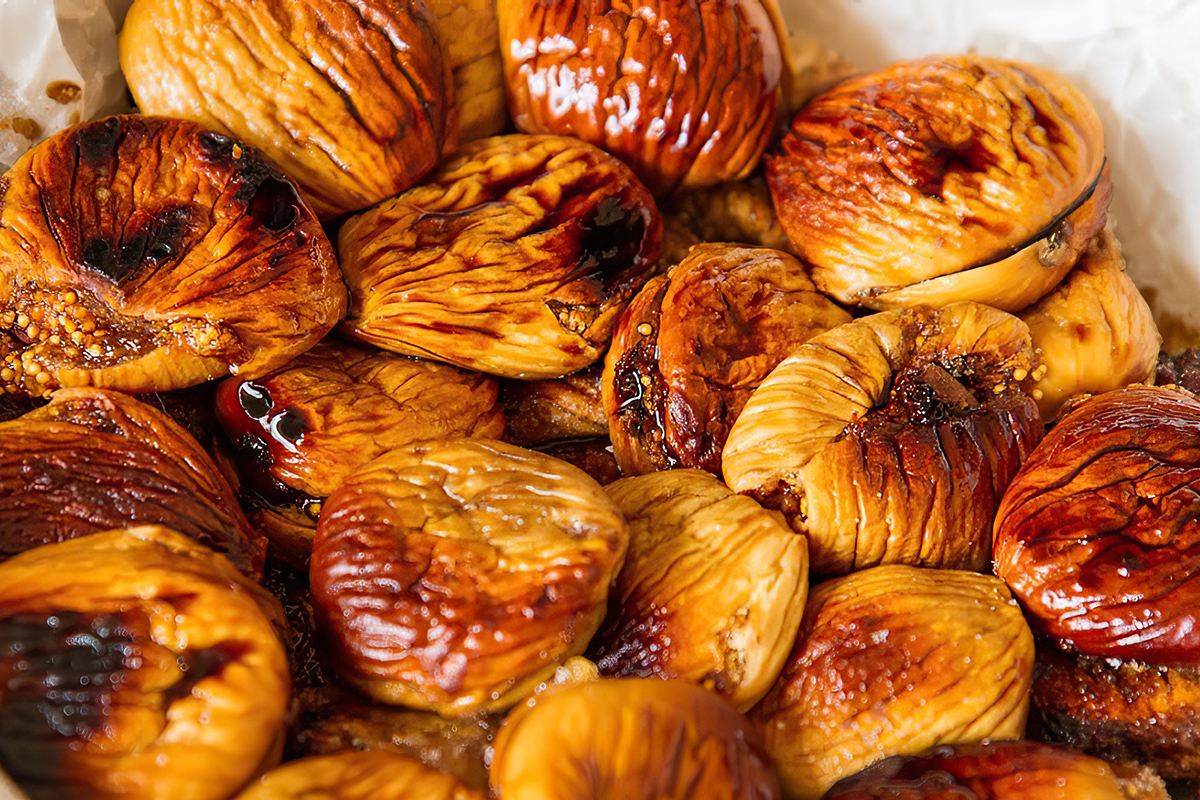 Dried figs in the oven: how to make them at home