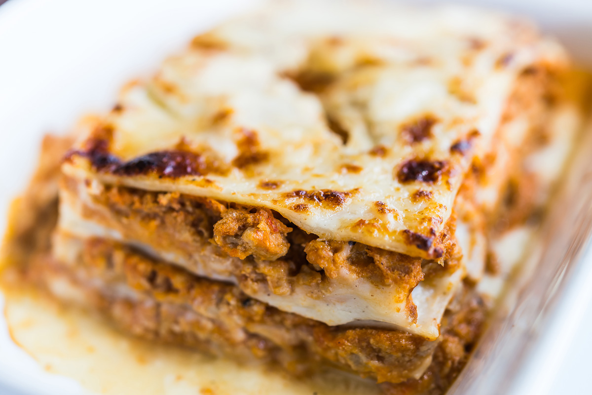 Lasagne with pumpkin and sausage